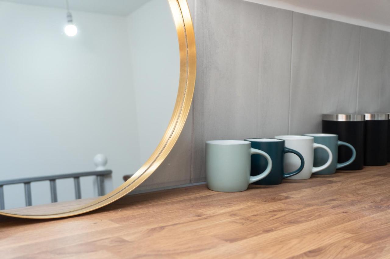 Heartland House, 7 Spacious Bedrooms Sleeps 4 Plus, Near Nec, Jlr,Bhx Birmingham Exterior photo